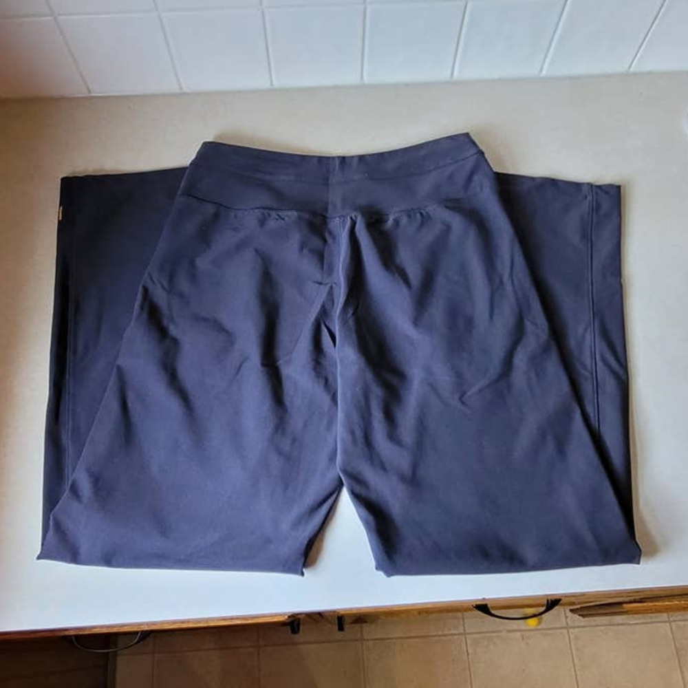 Lucy Athletic Short Court Crop Gray Pants XS
